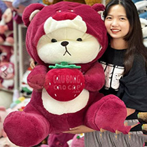 Gấu bông Lena ngồi cosplay lotso ôm dâu ( 70cm)